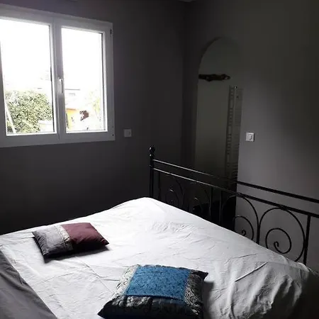 Holiday home Agreable Maison Classee 3* *